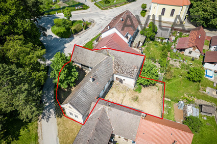 Prodej domu, venkovská usedlost se zahradou 195 m2 u Jindřichova Hradce - Fotka 1