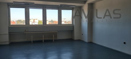 Pronájem kanceláře 43,5 m2 v Benešově - Fotka 2