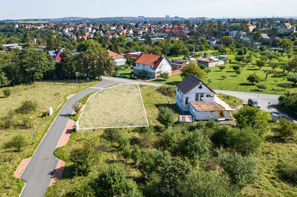 Prodej stavebního pozemku 931 m²  Praha Suchdol - Fotka 14