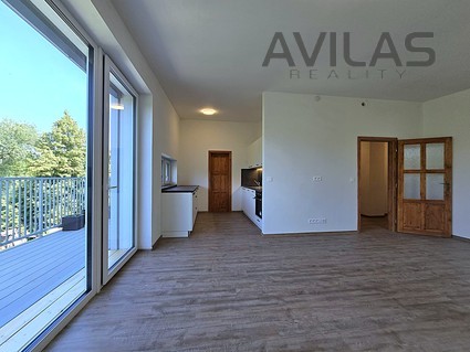 Pronájem bytu 3+kk 79,6 m2 v Týnci nad Sázavou - Fotka 9