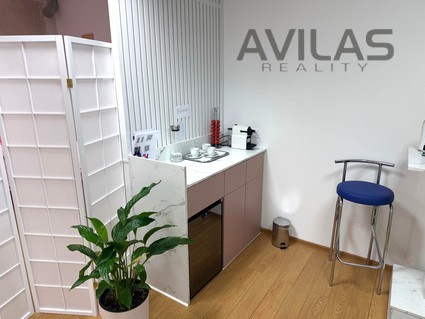 Pronájem salonu 40 m2 v Benešově - Fotka 1