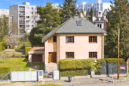 Prodej rodinného domu ve vilové čtvrti v Hloubětíně  - Fotka 10