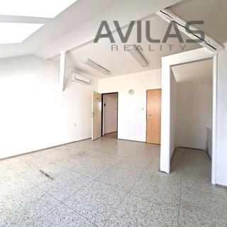 Pronájem komerčního prostoru 58 m2 v centru Benešova. - Fotka 5