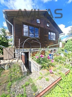 Pronájem chaty se zahradou 155 m2 v Benešově - Fotka 7