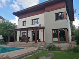 prodej domu 4kk s pozemkem 946 m2 v Benešově