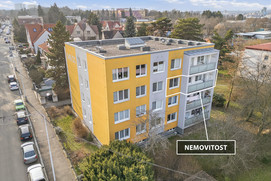 Prodej bytu 3+1 64 m2 Praha - Lhotka